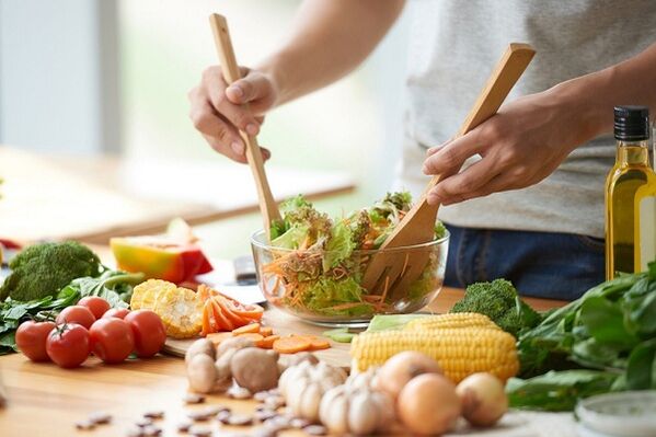 Cooking vegetable salad to treat prostatitis
